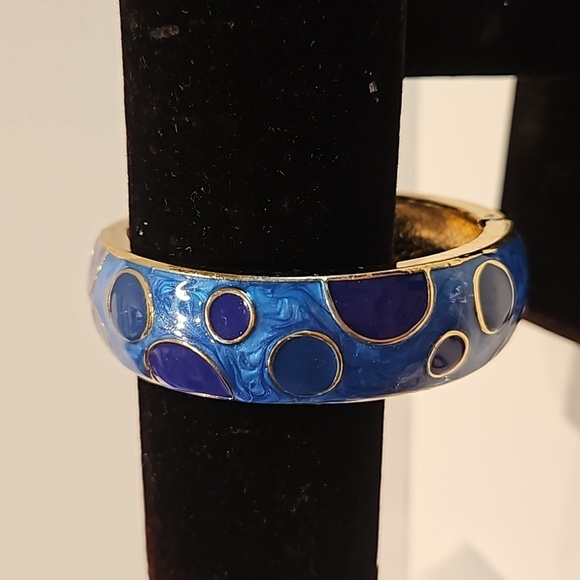 Enamel Blue and Purple on Goldtone Clasp Bangle 2 1/4"Dia. Bracelet - Picture 1 of 6